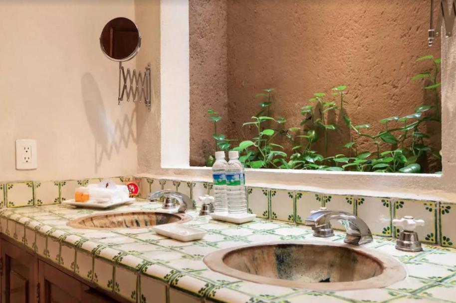 Orchidelirium Casa Hotel&salud Estética 4*